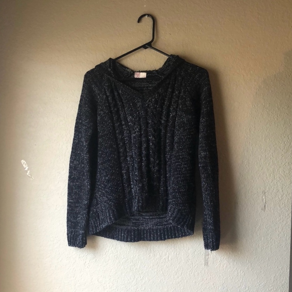 SO Sweater Women’s Y2K Black V-Neck Casual Knit Hooded Sweater Juniors Small